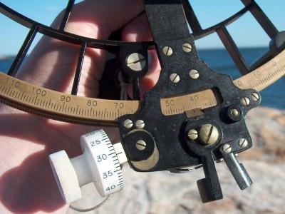 Micrometer sextant